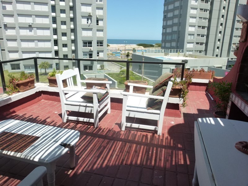 Departamento en alquiler, con parrillero propio